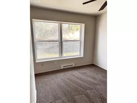 746 E Catherine Ave, Hermiston, OR 97838 photo 17