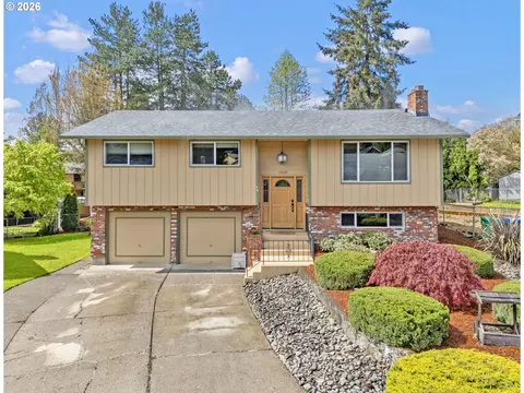 17633 SEmerald Dr, Milwaukie, OR 97267