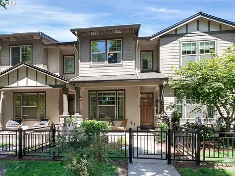 28745 SW Costa Cir E, Wilsonville, OR 97070