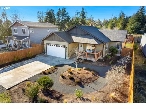 35260 Bayside Gardens Rd, Nehalem, OR 97131