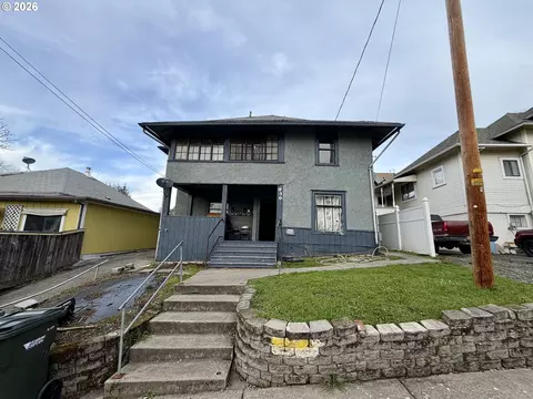 846 SE Brockway Ave, Roseburg, OR 97470