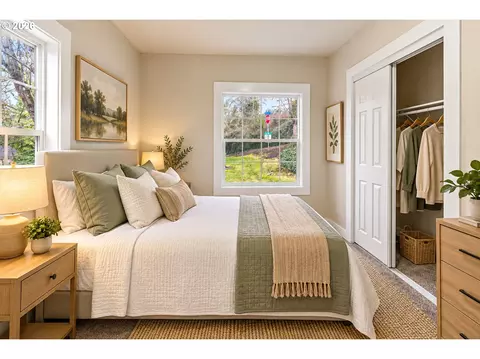 Bedroom - 802 NW 5th Cir, Camas, WA 98607 photo 1 of 8