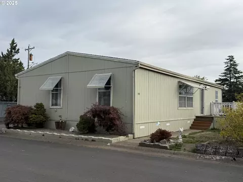 1800 Lakewood Ct #158, Eugene, OR 97402