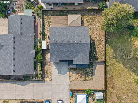 View/Area - 1137 Veronica Ln, Eugene, OR 97404 photo 2 of 4