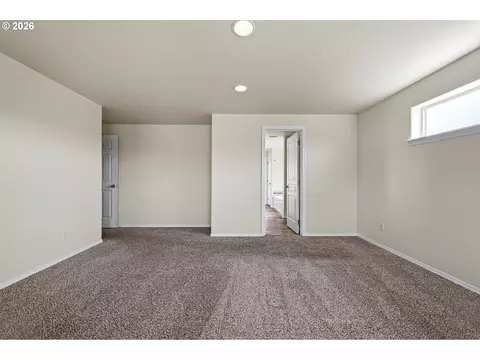 Bedroom - 1137 Veronica Ln, Eugene, OR 97404 photo 1 of 7