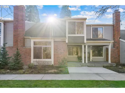1764 Bonniebrae Dr, Lake Oswego, OR 97034