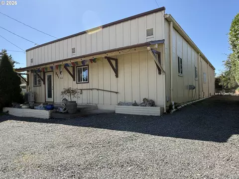 231 Wharf St, Brookings, OR 97415