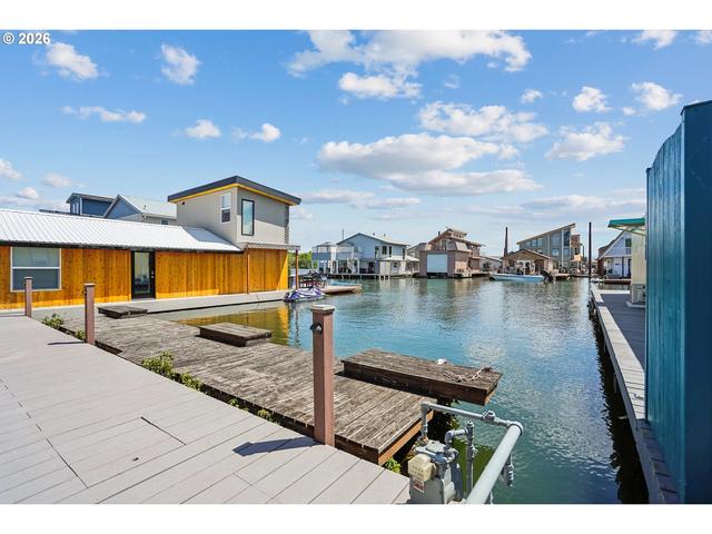 18989 NE Marine Dr #33, Portland, OR 97230