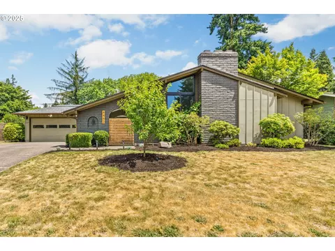 4463 Altura St, Eugene, OR 97404