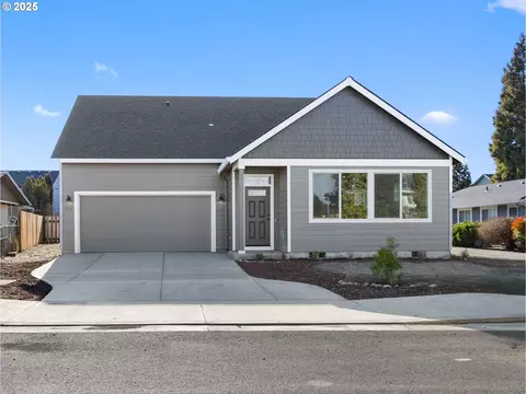 706 Patrol St, Molalla, OR 97038