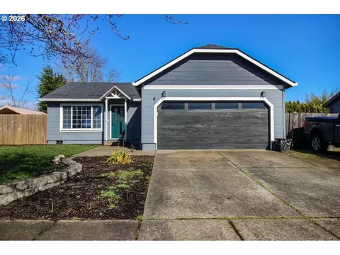 312 S Magnolia St, Cornelius, OR 97113