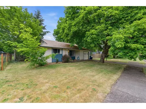 13137 SE Francis St, Portland, OR 97236