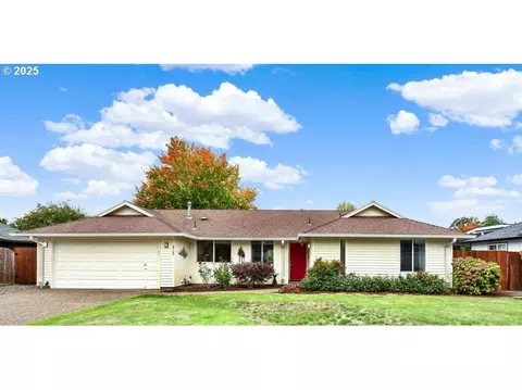 8720 SW Reiling St, Portland, OR 97224