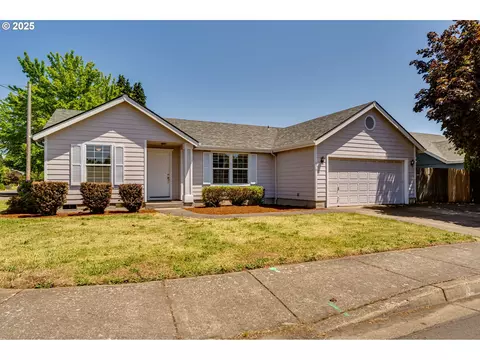 656 Nicholas Dr, Springfield, OR 97477
