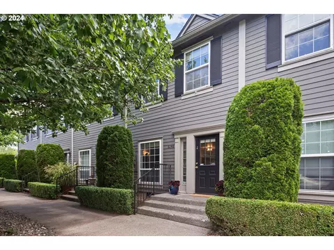 6148 S Virginia Ave, Portland, OR 97239
