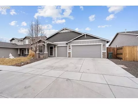 1461 E Hurlburt Ave, Hermiston, OR 97838