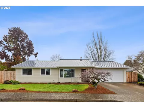 1997 SW Oleander Ct, Mcminnville, OR 97128