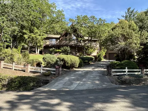 148 Wild Fern Dr, Winchester, OR 97495