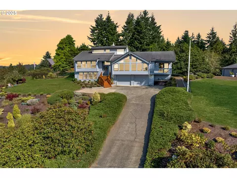 88616 Ocean View Ln, Florence, OR 97439