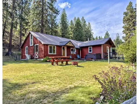 26272 Pine Creek Rd, John Day, OR 97845