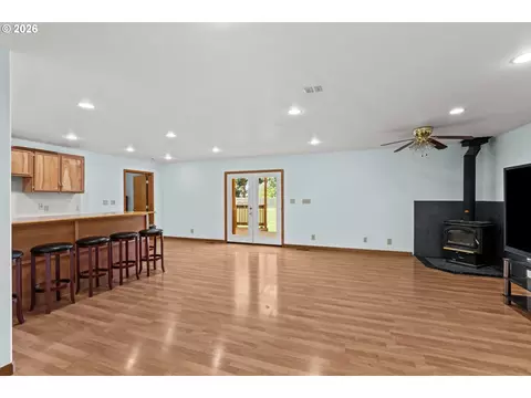 Living - 233 Howard Ave, Eugene, OR 97404 photo 5 of 7