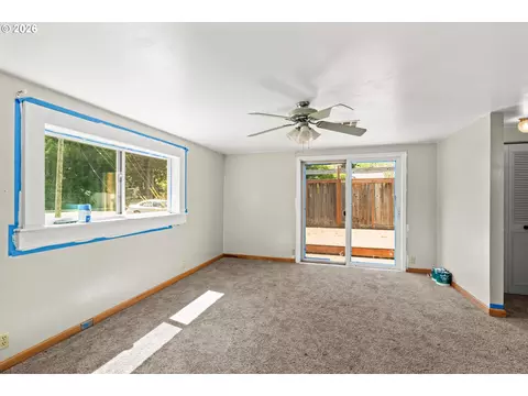 Living - 233 Howard Ave, Eugene, OR 97404 photo 4 of 7