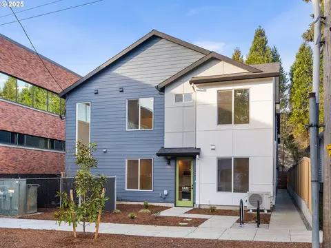 1323 NE 46th Ave #4, Portland, OR 97213
