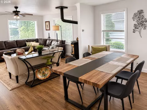 Dining - 375 17th St, Springfield, OR 97477 photo 1 of 2