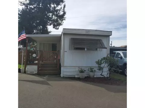 3950 Coburg Rd #3, Eugene, OR 97408
