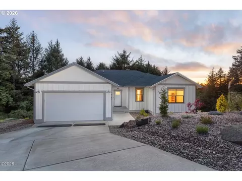 4145 SE Inlet Ave, Lincoln City, OR 97367