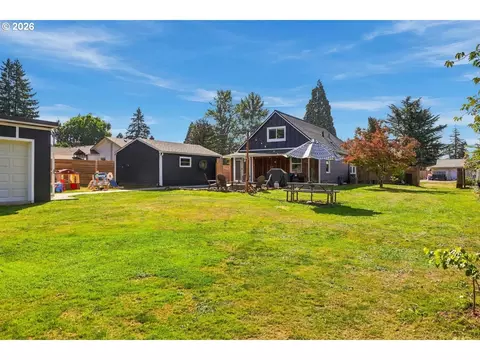 Exterior - 4921 SE Welch Rd, Gresham, OR 97080 photo 6 of 6