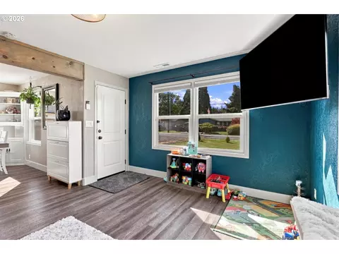 Other - 4921 SE Welch Rd, Gresham, OR 97080 photo 1 of 11