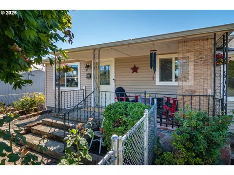 68 NW Rose St, Winston, OR 97496
