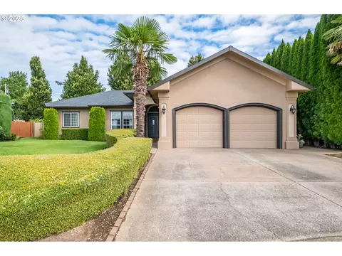 1299 Bernard St, Woodburn, OR 97071