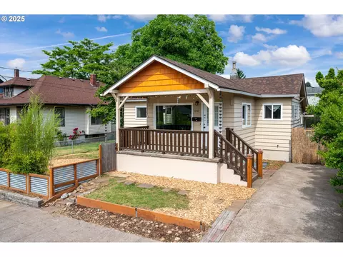 1040 NE 78th Ave, Portland, OR 97213