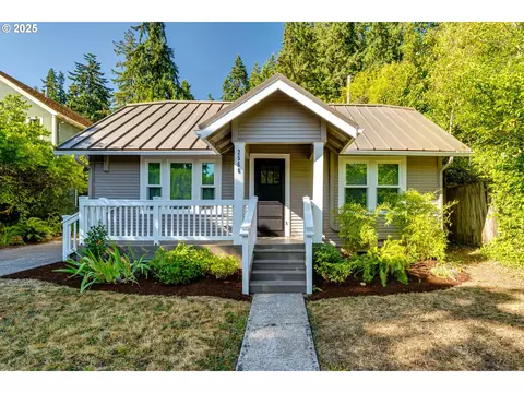 2560 Onyx St, Eugene, OR 97403