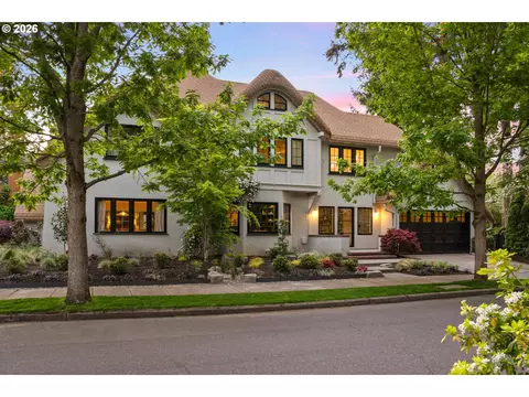 2208 NE 28th Ave, Portland, OR 97212