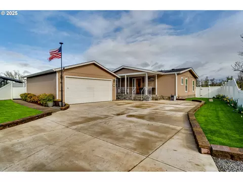 85700 Manchester Ln, Eugene, OR 97405