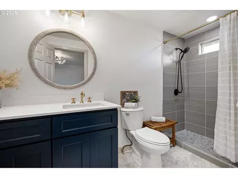 1550 S St, Springfield, OR 97477 photo 13