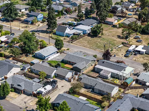 1550 S St, Springfield, OR 97477 photo 30