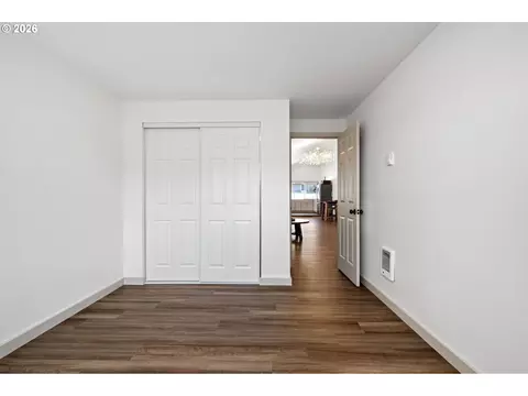 1550 S St, Springfield, OR 97477 photo 15