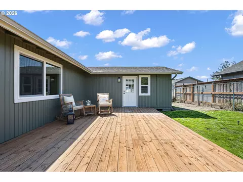 1550 S St, Springfield, OR 97477 photo 24