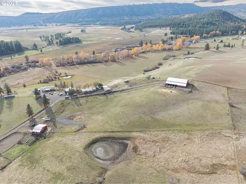 View/Area - 71564 Palmer Junction Rd, Elgin, OR 97827 photo 5 of 6