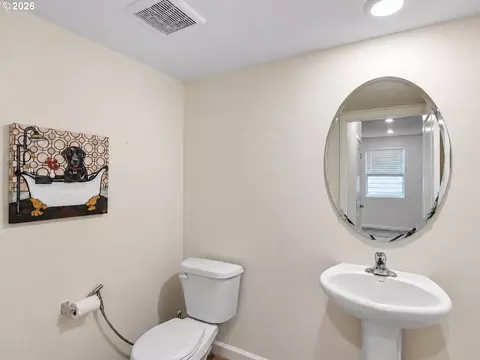 Bath - 4202 SW Thomas Ave, Gresham, OR 97080 photo 1 of 2