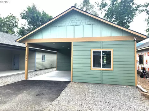 2106 True Ave, La Grande, OR 97850