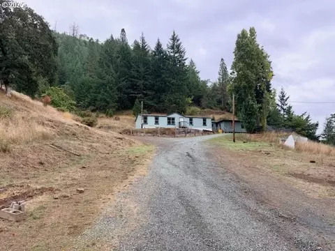1441 Bilger Creek Rd, Myrtle Creek, OR 97457