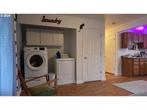Other - 934 S 46th St, Springfield, OR 97478 photo 8 of 11
