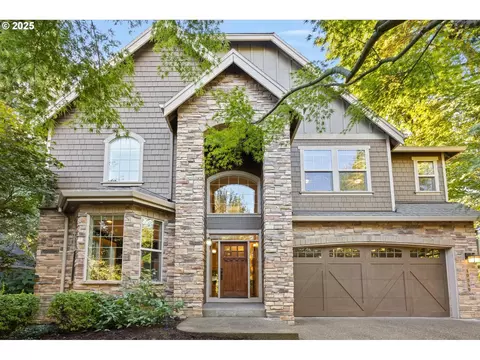 10949 SW 30th Pl, Portland, OR 97219