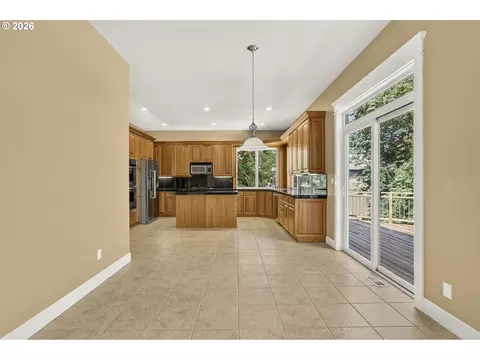 Kitchen - 2427 SElliott Dr, Gresham, OR 97080 photo 6 of 6