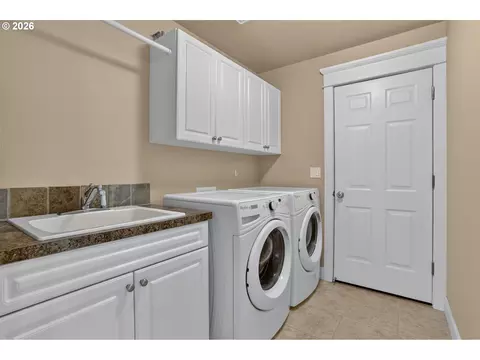 Other - 2427 SElliott Dr, Gresham, OR 97080 photo 7 of 8